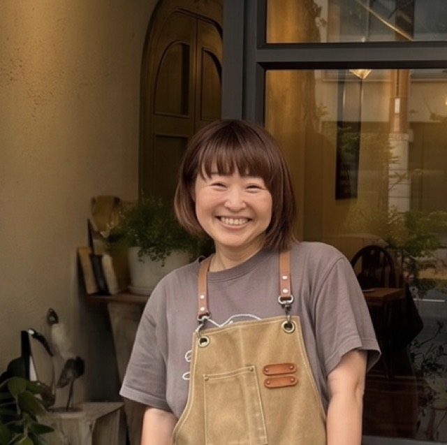 Yukari, the manager